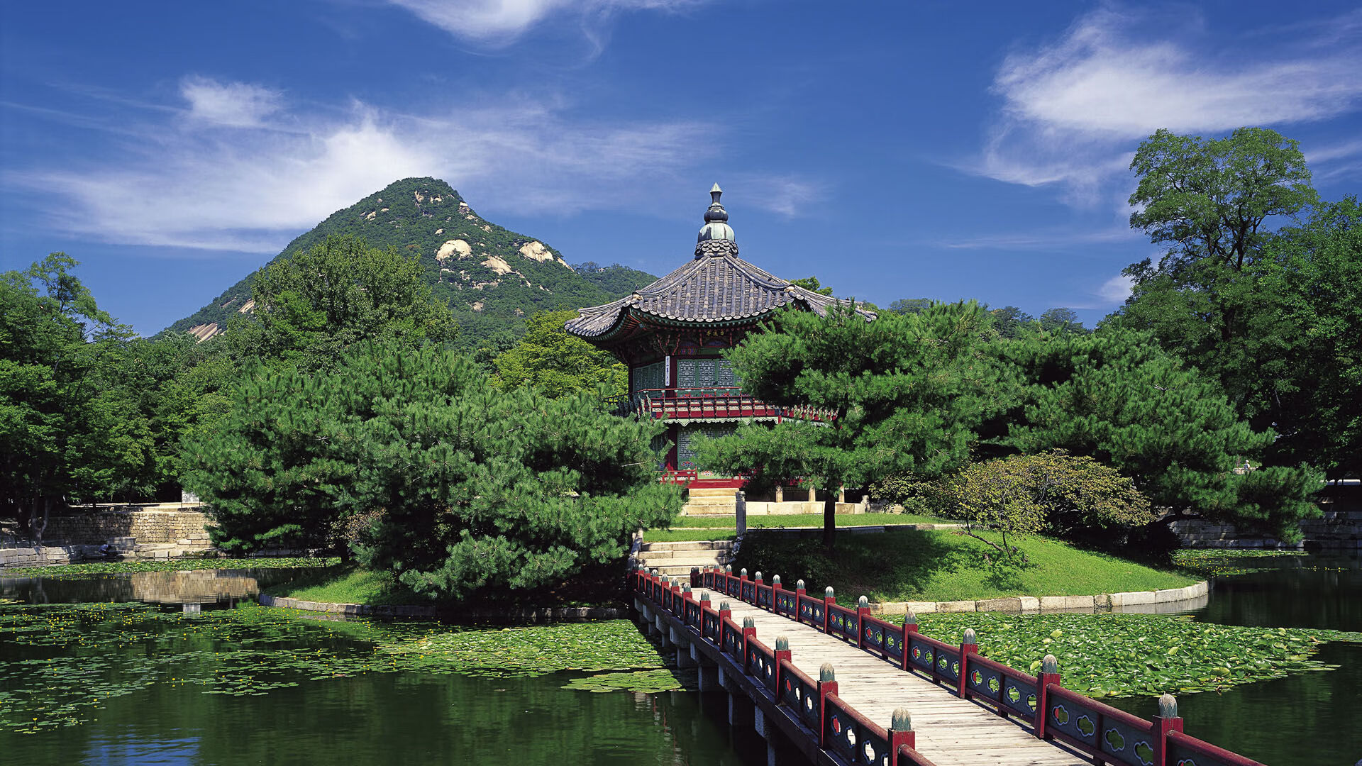 九游会-冰球世锦赛中加拿大完胜俄罗斯，夺冠声势浩大，冰球加拿大人队